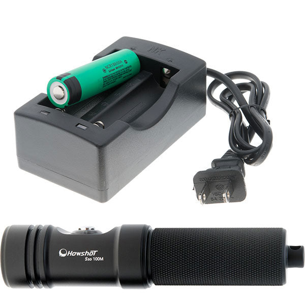 Howshot 1000lm LED Spot Flashlight Howshot 1000lm LED Spot Flashlight